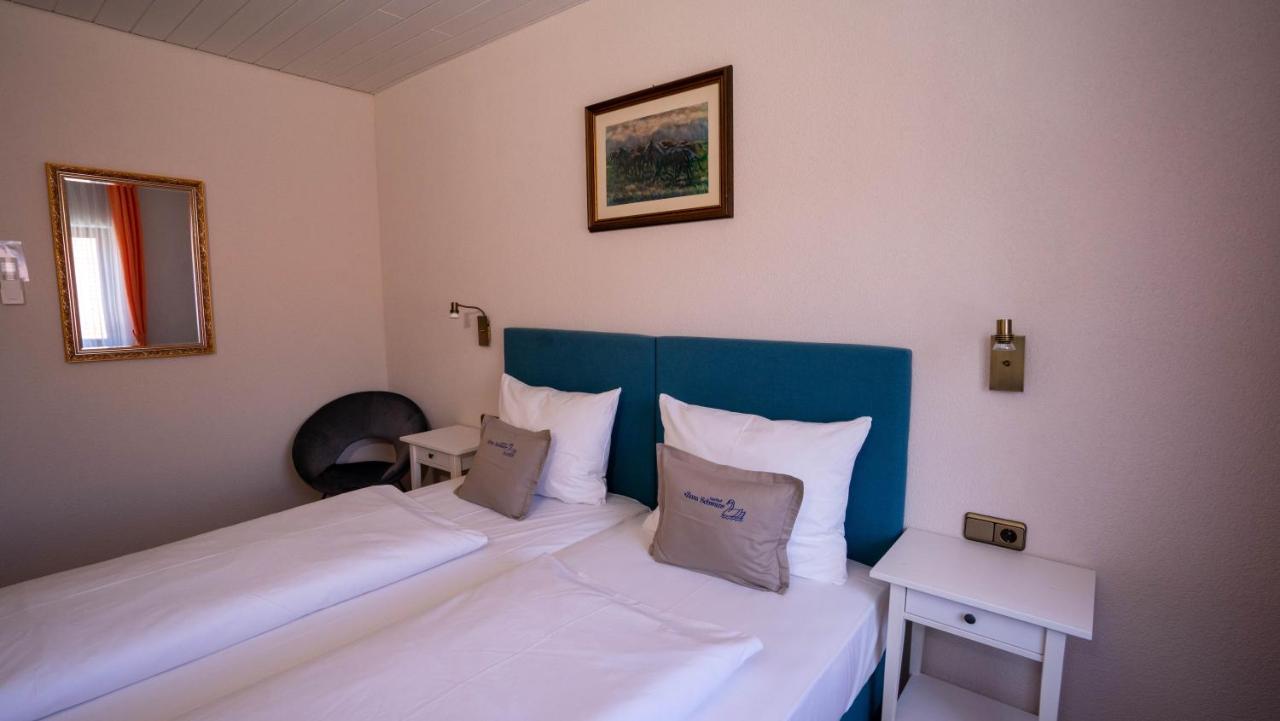 Hotel Gasthof Zum Schwan シュタインスフェルト エクステリア 写真