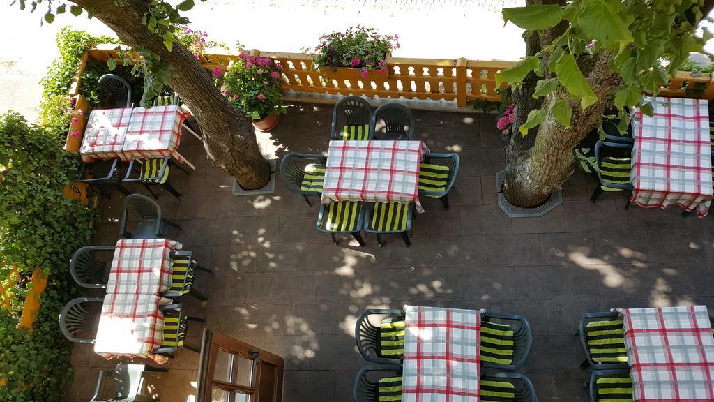 Hotel Gasthof Zum Schwan シュタインスフェルト エクステリア 写真
