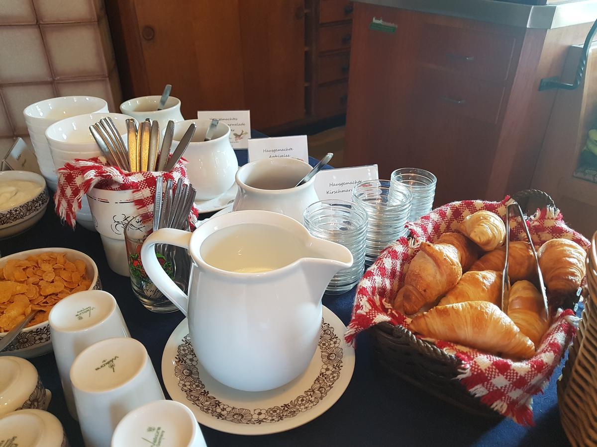 Hotel Gasthof Zum Schwan シュタインスフェルト エクステリア 写真