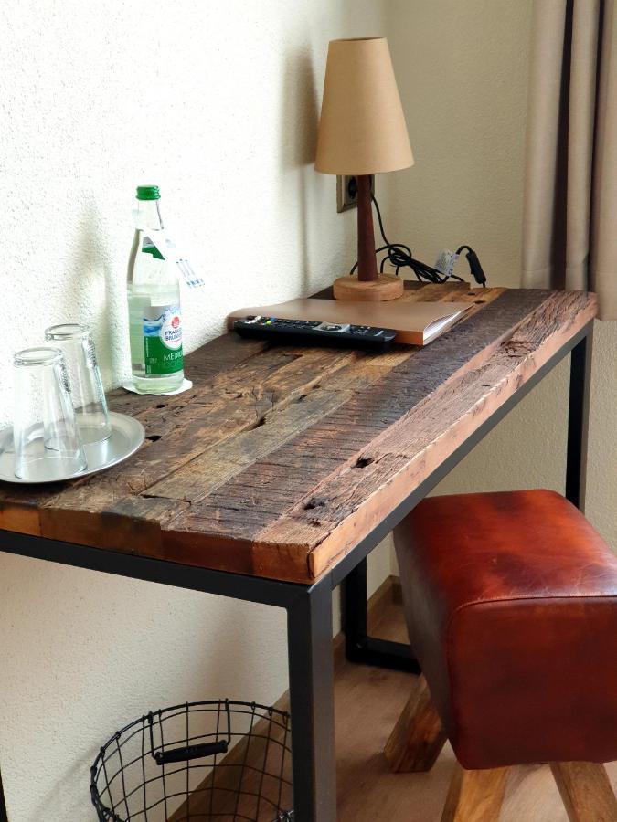 Hotel Gasthof Zum Schwan シュタインスフェルト エクステリア 写真